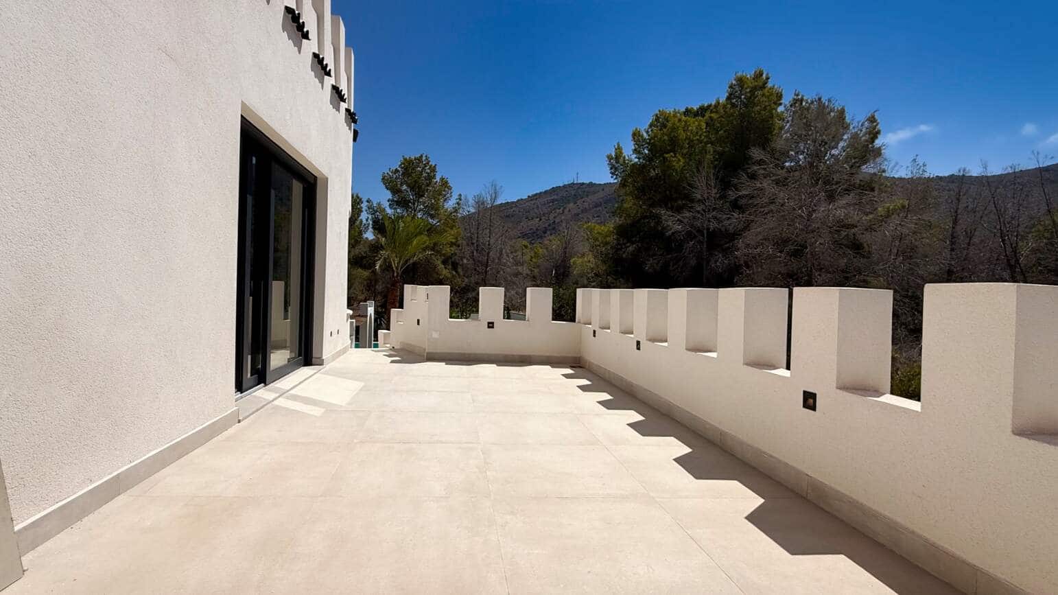 Chalet de 4 habitaciones en Albir en venta con piscina garaje - 1.595.000 € (Ref: 10023244)
