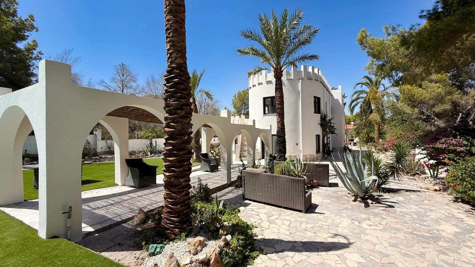 Chalet de 4 habitaciones en Albir en venta con piscina garaje - 1.595.000 € (Ref: 10023244)