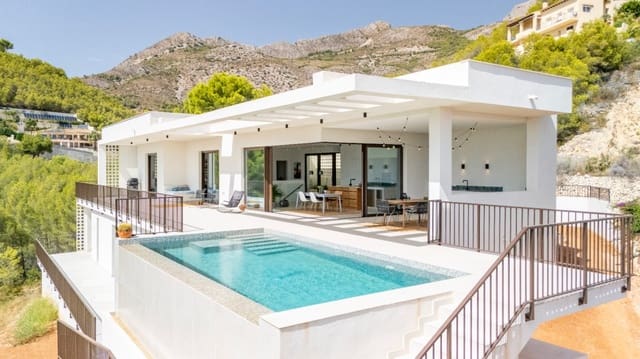 4 quarto Moradia para venda em Altea com garagem - 1 795 000 € (Ref: 10051941)