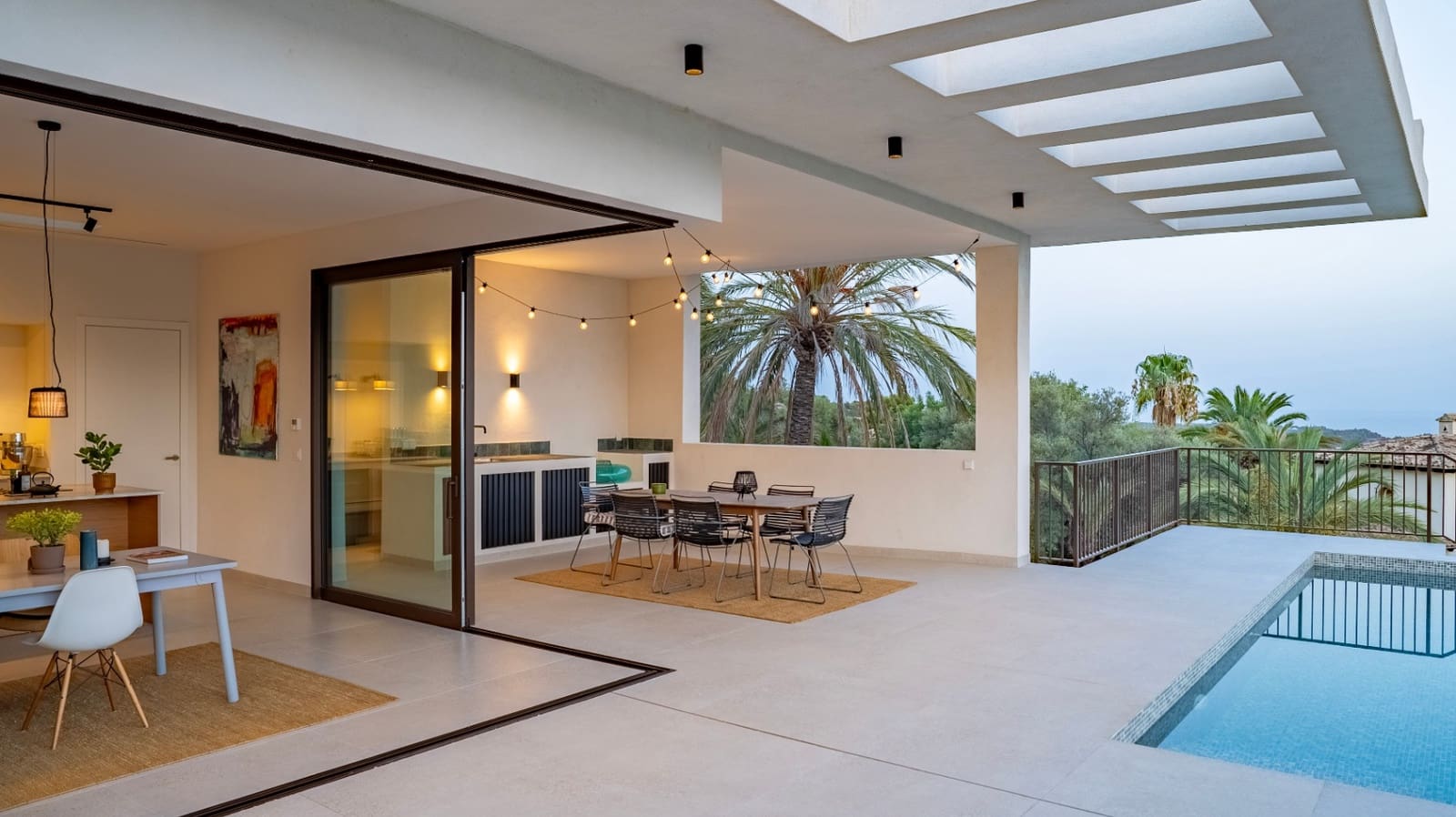 4 bedroom Villa for sale in Altea with garage - € 1,795,000 (Ref: 10051941)