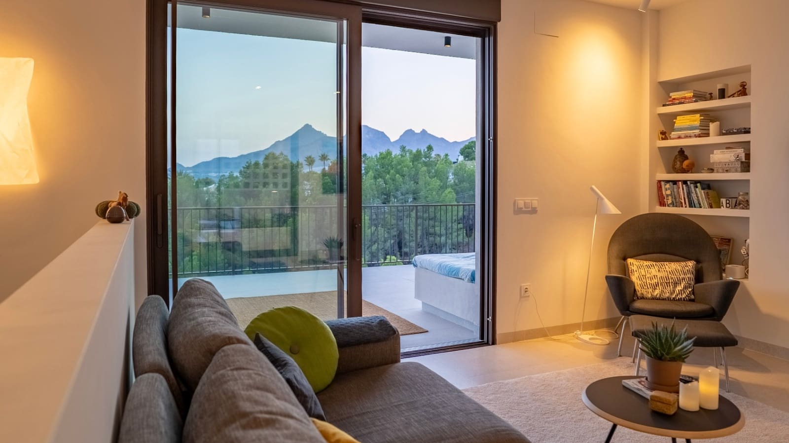 4 bedroom Villa for sale in Altea with garage - € 1,795,000 (Ref: 10051941)