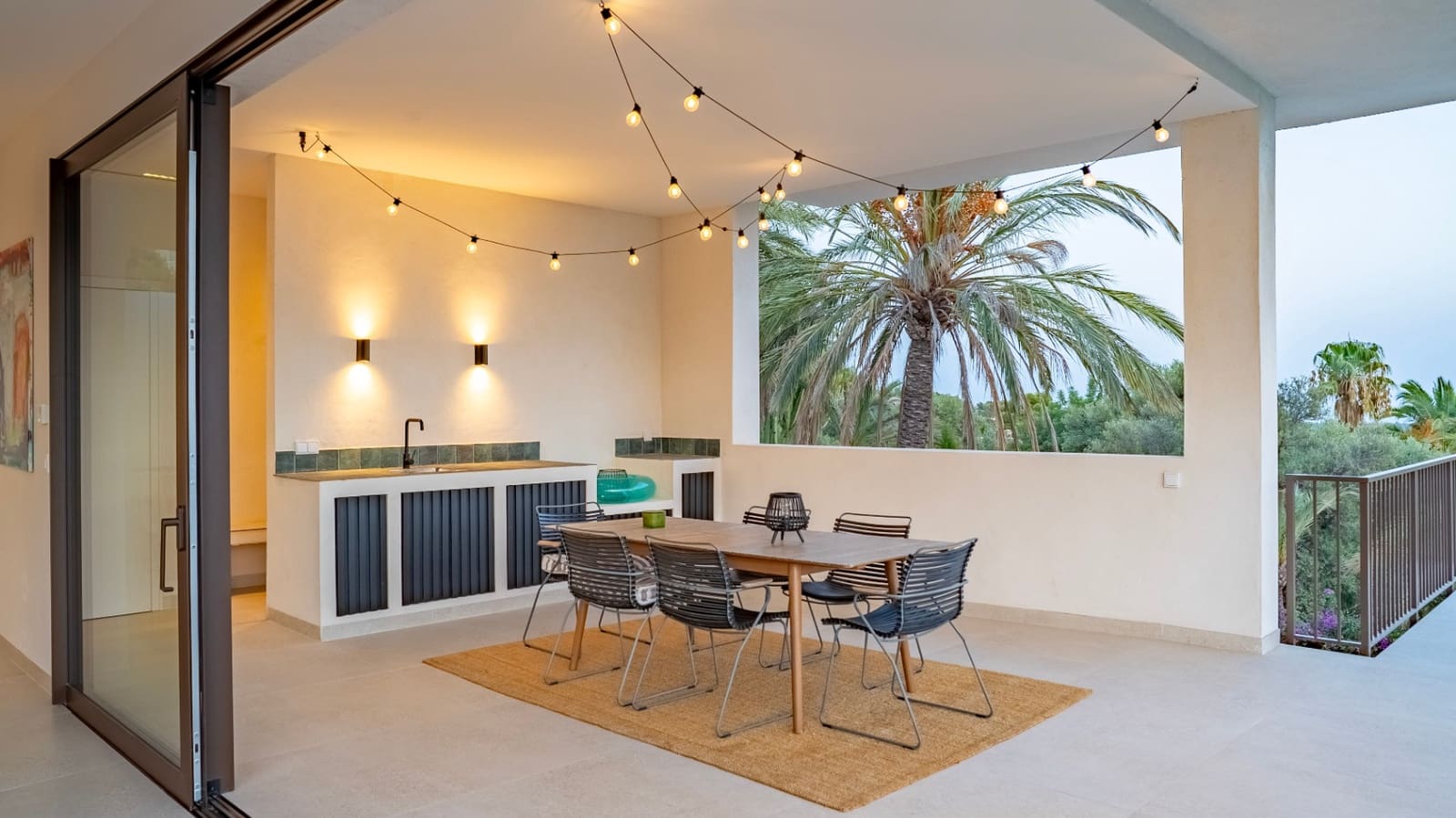4 bedroom Villa for sale in Altea with garage - € 1,795,000 (Ref: 10051941)