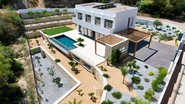 Chalet de 4 habitaciones en Benissa en venta con piscina garaje - 1.700.000 € (Ref: 10054458)