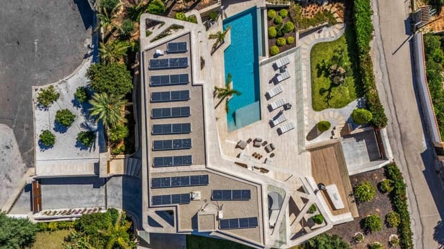 Chalet de 4 habitaciones en Javea / Xàbia en venta con piscina garaje - 4.970.000 € (Ref: 10062682)