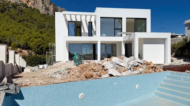 Chalet de 4 habitaciones en Calpe / Calp en venta con piscina garaje - 2.100.000 € (Ref: 10074664)