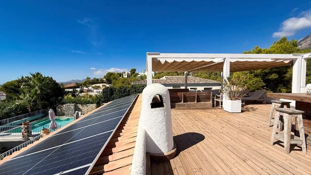 4 Zimmer Villa zu verkaufen in Altea mit Pool Garage - 1.250.000 € (Ref: 10101339)
