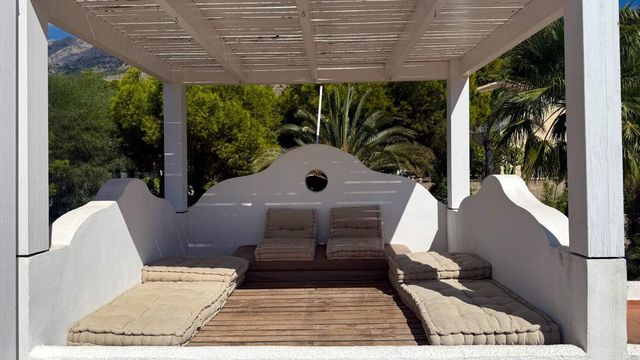 4 Zimmer Villa zu verkaufen in Altea mit Pool Garage - 1.250.000 € (Ref: 10101339)
