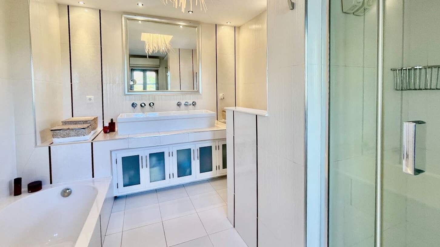 4 quarto Quinta/Casa Rural para venda em Altea com piscina garagem - 2 600 000 € (Ref: 10101340)