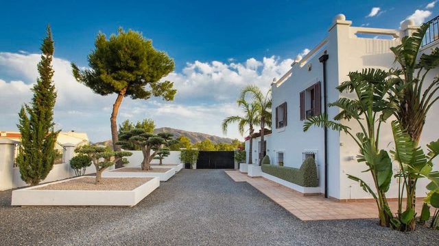 4 quarto Quinta/Casa Rural para venda em Altea com piscina garagem - 2 600 000 € (Ref: 10101340)
