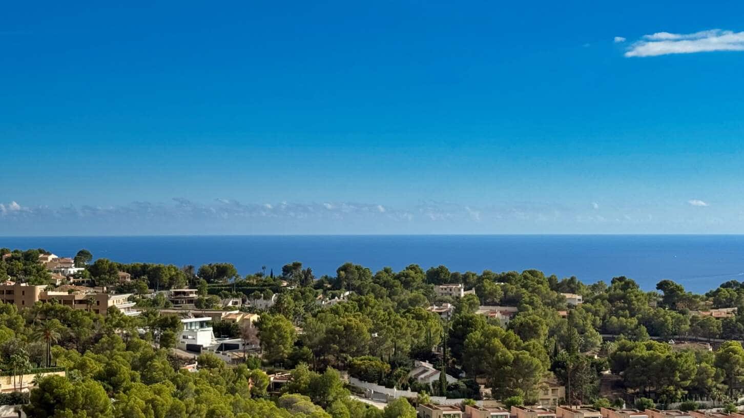 4 bedroom Villa for sale in Altea with pool garage - € 995,000 (Ref: 10158734)