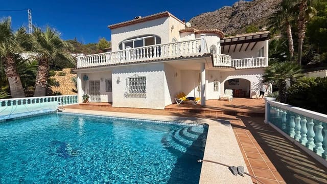 4 chambre Villa/Maison à vendre à Altea avec piscine garage - 995 000 € (Ref: 10158734)