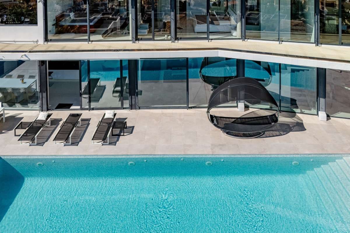 Chalet de 4 habitaciones en Calpe / Calp en venta con piscina garaje - 3.595.000 € (Ref: 10163276)