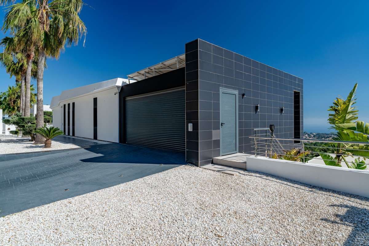 Chalet de 4 habitaciones en Calpe / Calp en venta con piscina garaje - 3.595.000 € (Ref: 10163276)