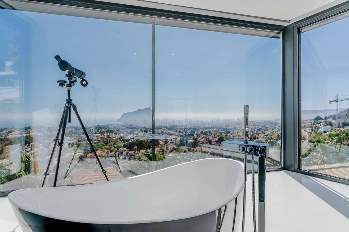 Chalet de 4 habitaciones en Calpe / Calp en venta con piscina garaje - 3.595.000 € (Ref: 10163276)