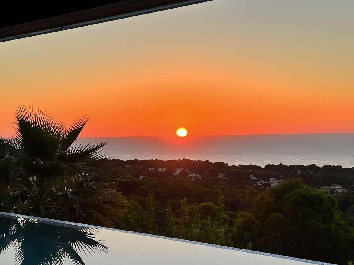 Chalet de 4 habitaciones en Calpe / Calp en venta con piscina garaje - 3.595.000 € (Ref: 10163276)