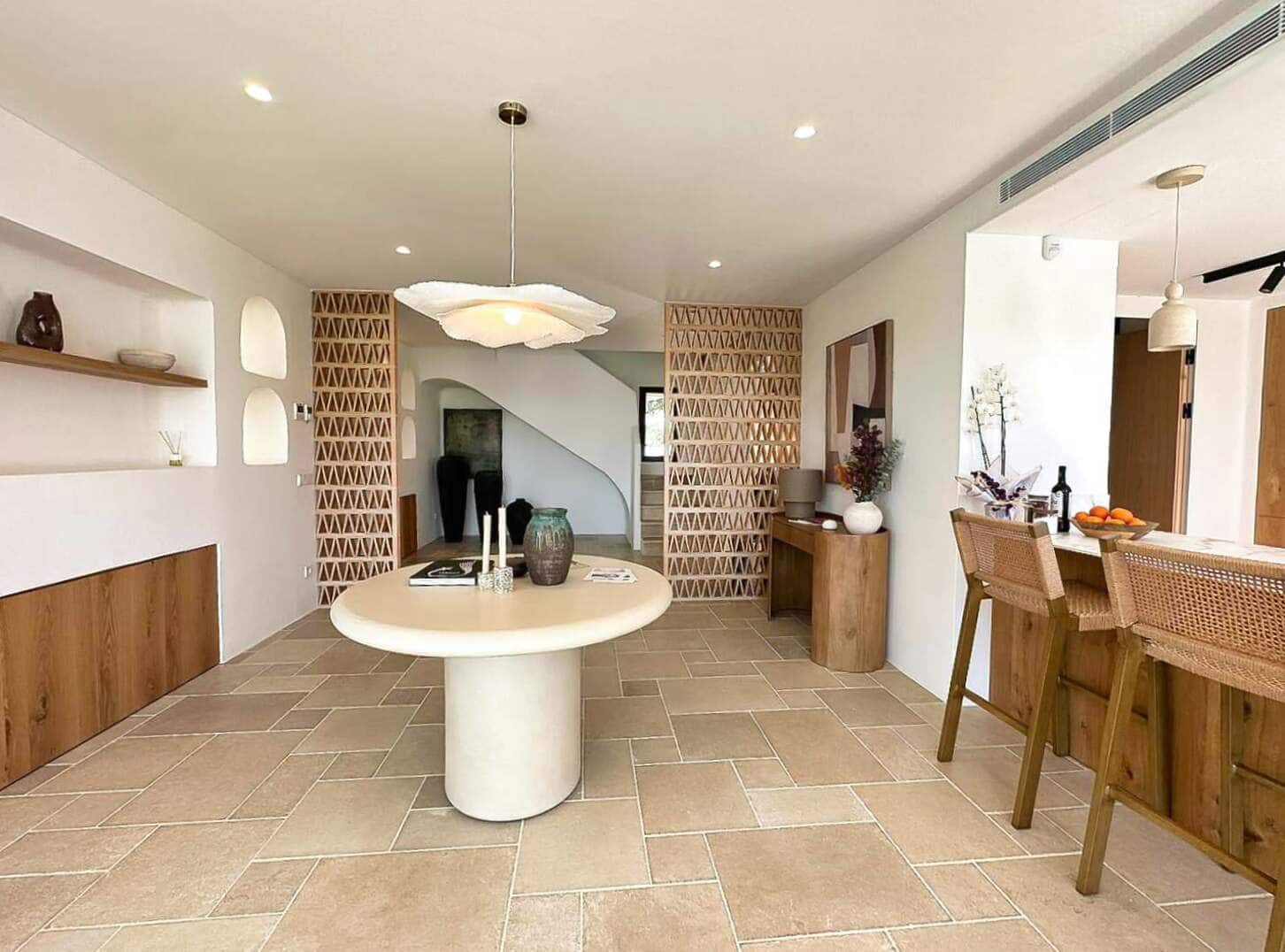 5 bedroom Villa for sale in Teulada with pool garage - € 2,275,000 (Ref: 10163278)