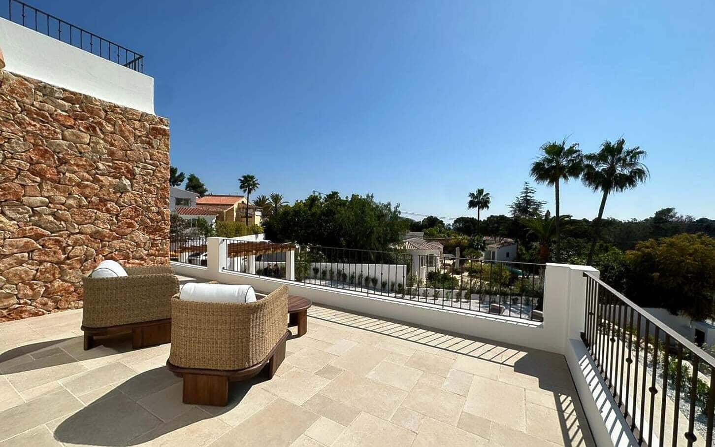 5 bedroom Villa for sale in Teulada with pool garage - € 2,275,000 (Ref: 10163278)