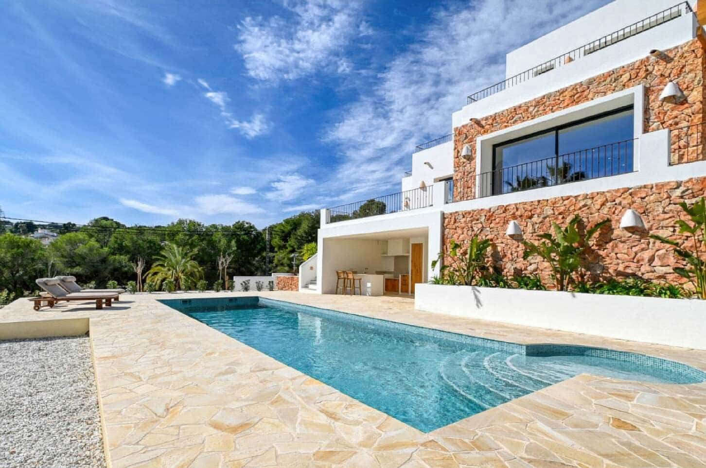 5 bedroom Villa for sale in Teulada with pool garage - € 2,275,000 (Ref: 10163278)