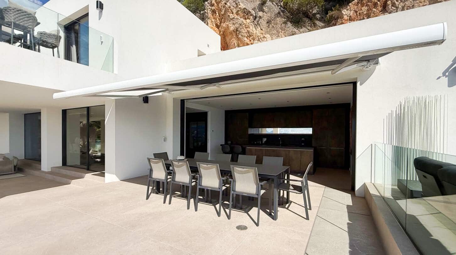 5 bedroom Villa for sale in Altea with pool garage - € 3,850,000 (Ref: 10163410)