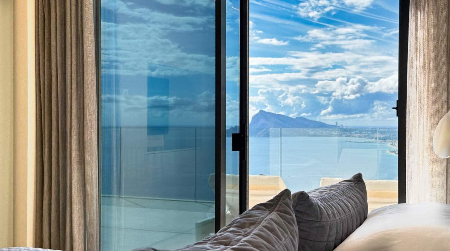5 bedroom Villa for sale in Altea with pool garage - € 3,850,000 (Ref: 10163410)
