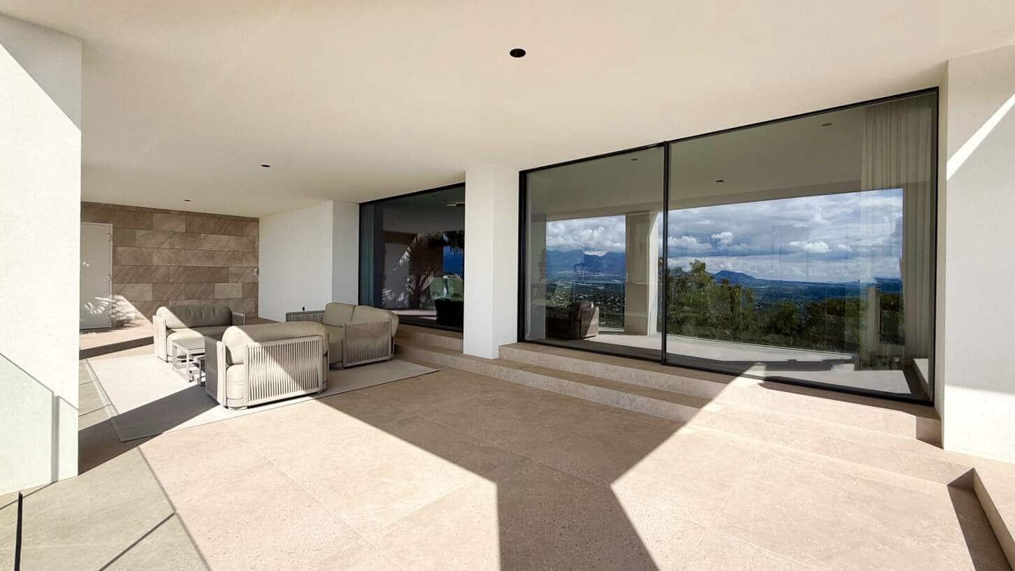 5 bedroom Villa for sale in Altea with pool garage - € 3,850,000 (Ref: 10163410)