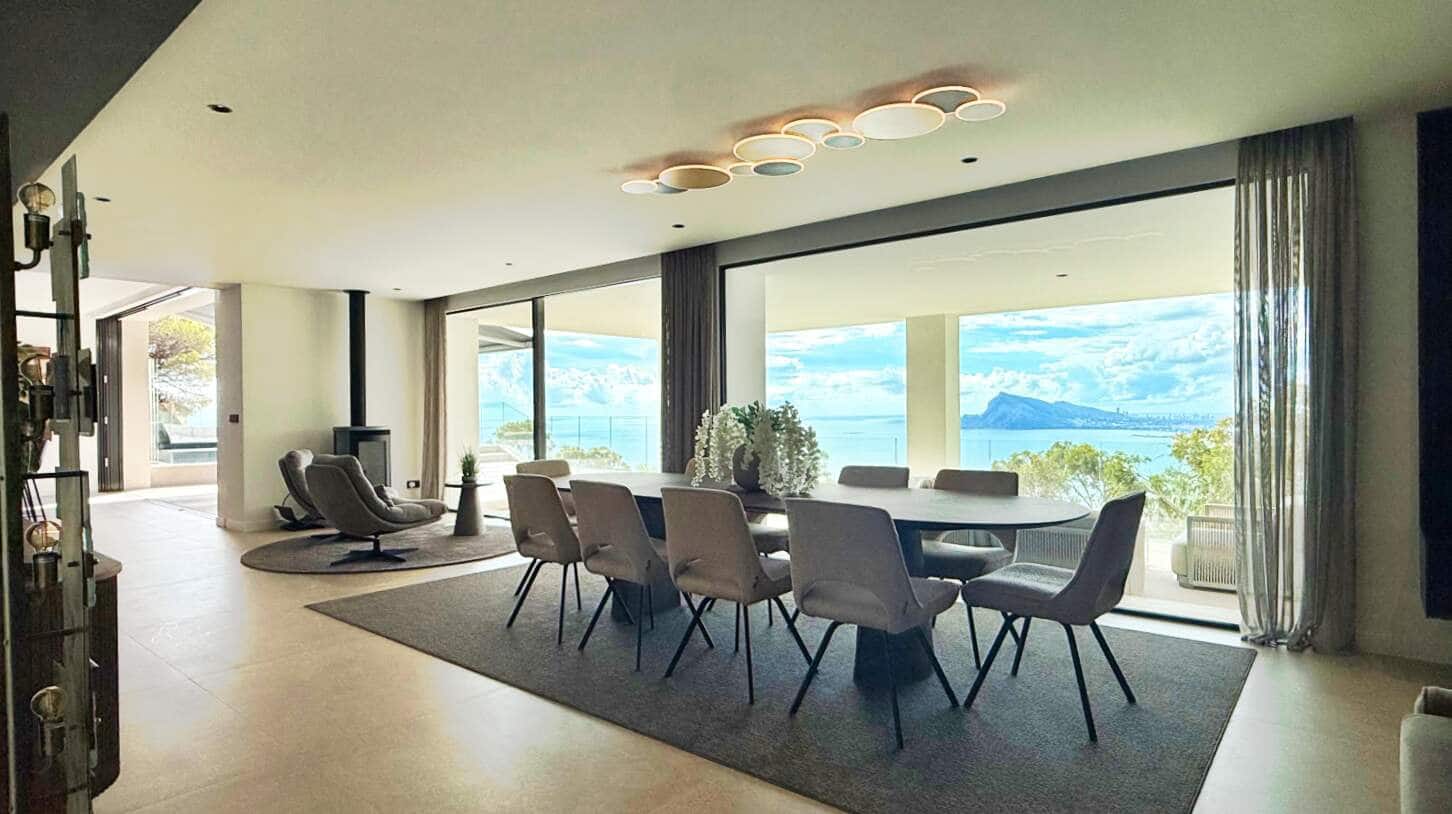 5 bedroom Villa for sale in Altea with pool garage - € 3,850,000 (Ref: 10163410)