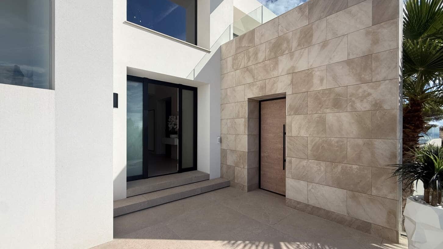 5 bedroom Villa for sale in Altea with pool garage - € 3,850,000 (Ref: 10163410)
