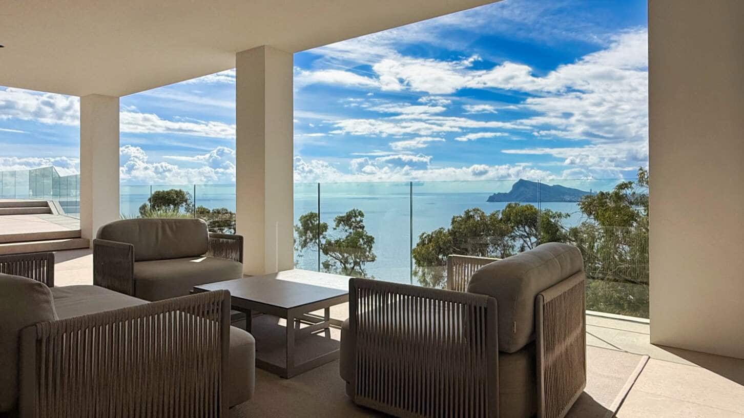 5 bedroom Villa for sale in Altea with pool garage - € 3,850,000 (Ref: 10163410)