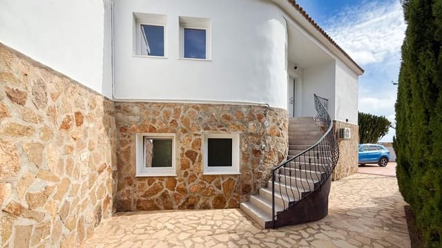 7 soverom Villa til salgs i Calpe / Calp med svømmebasseng garasje - € 948 000 (Ref: 10163915)