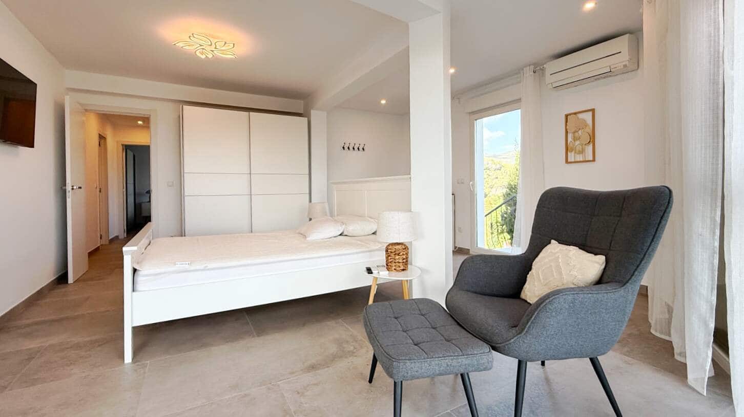 7 soverom Villa til salgs i Calpe / Calp med svømmebasseng garasje - € 948 000 (Ref: 10163915)