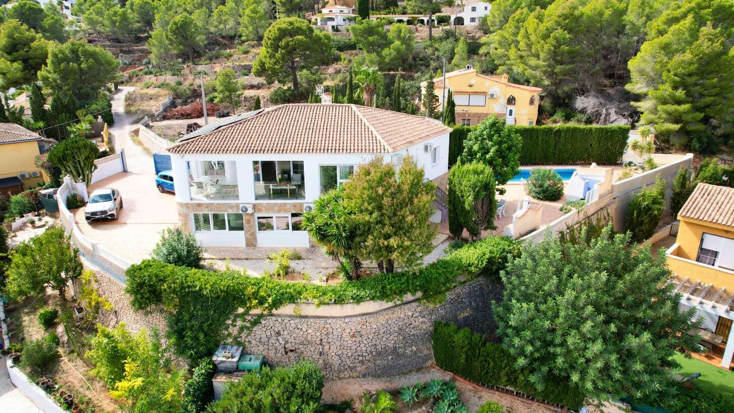 7 soverom Villa til salgs i Calpe / Calp med svømmebasseng garasje - € 948 000 (Ref: 10163915)