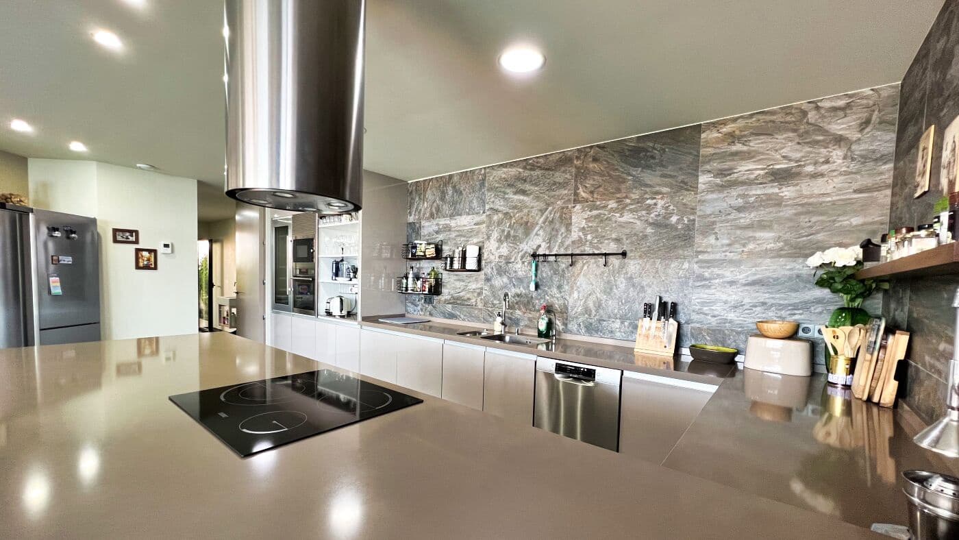 4 soveværelse Villa til salg i Altea med swimmingpool garage - € 2.650.000 (Ref: 5097317)