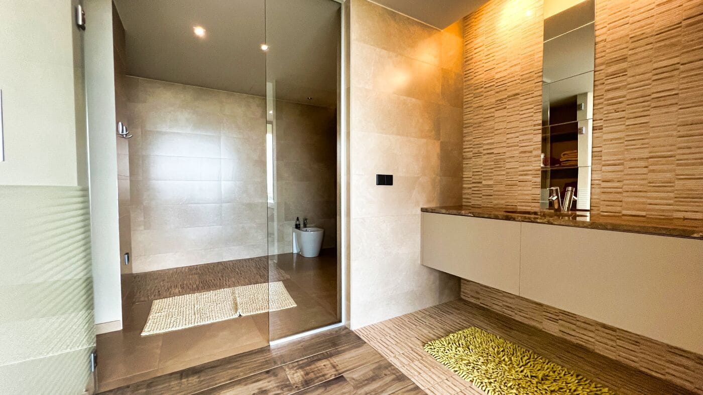 4 soveværelse Villa til salg i Altea med swimmingpool garage - € 2.650.000 (Ref: 5097317)