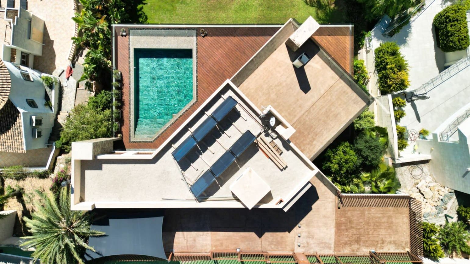 4 soveværelse Villa til salg i Altea med swimmingpool garage - € 2.650.000 (Ref: 5097317)