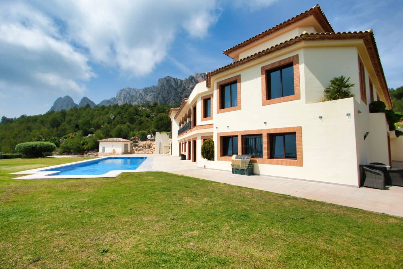 11 bedroom Finca/Country House for sale in Benimantell with pool garage - € 3,100,000 (Ref: 6563954)