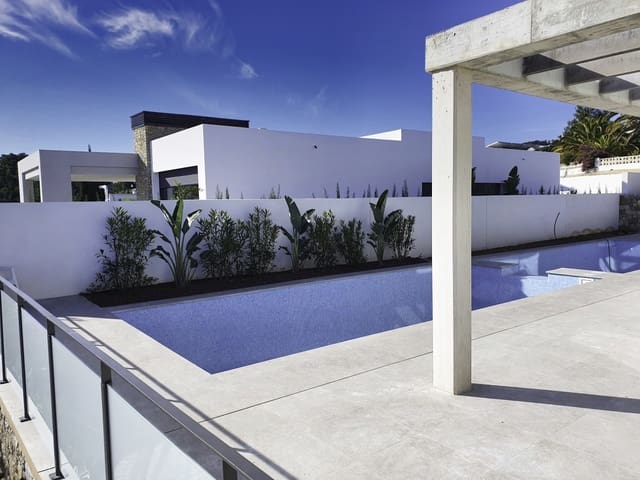 3 soveværelse Semi-Rækkehus til salg i Pinar del Advocat - Cometa, Teulada-Moraira med swimmingpool - € 645.000 (Ref: 6759536)