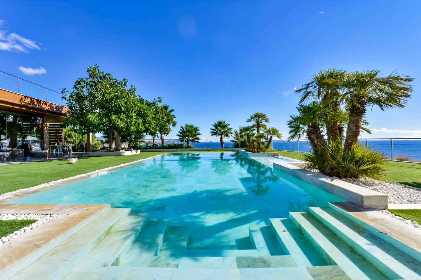 6 soveværelse Villa til salg i El Campello med swimmingpool garage - € 3.800.000 (Ref: 6860866)