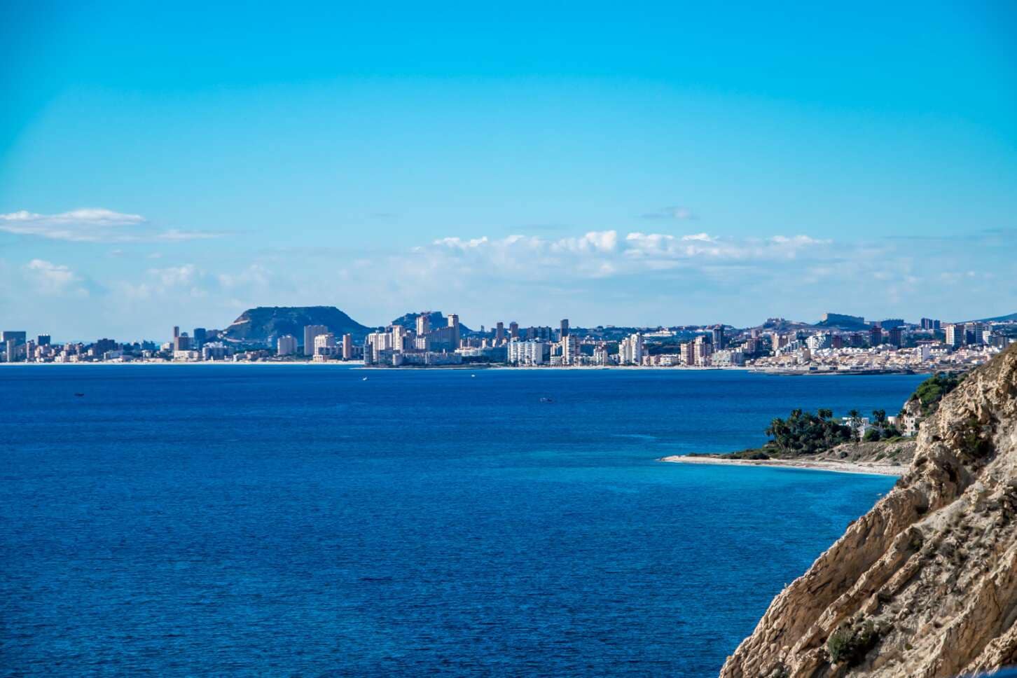 6 soveværelse Villa til salg i El Campello med swimmingpool garage - € 3.800.000 (Ref: 6860866)