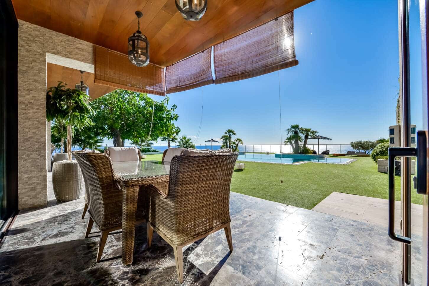 6 soveværelse Villa til salg i El Campello med swimmingpool garage - € 3.800.000 (Ref: 6860866)