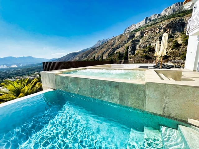8 bedroom Villa for sale in Altea la Vella, Altea with pool garage - € 2,650,000 (Ref: 7012827)