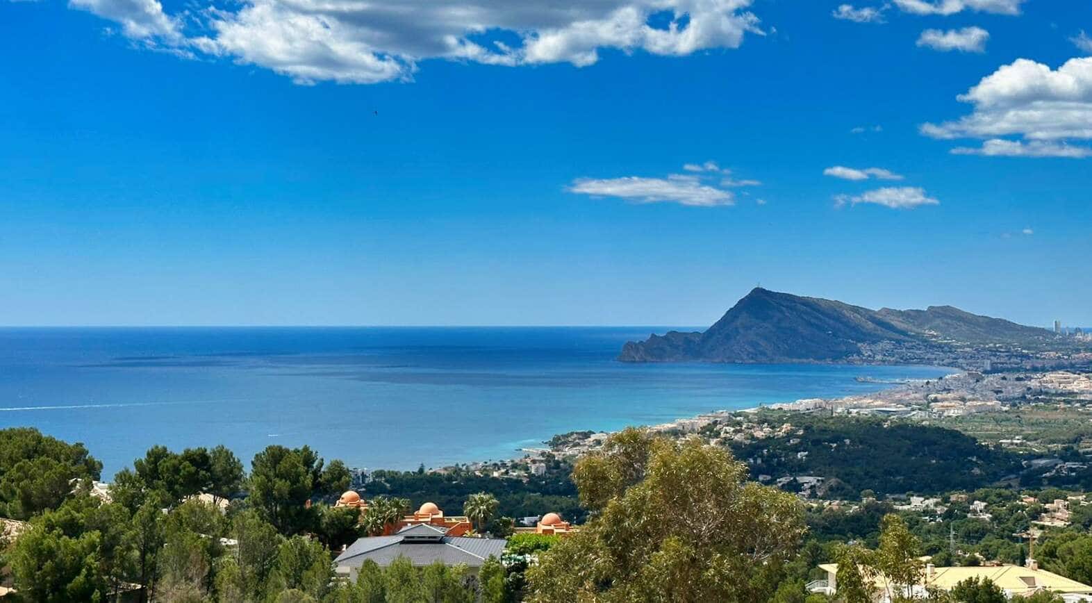 4 bedroom Villa for sale in Altea la Vella with pool garage - € 4,250,000 (Ref: 7338916)