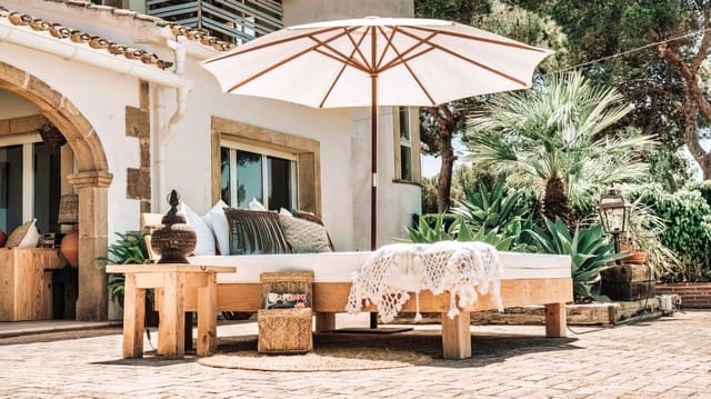 7 bedroom Villa for sale in La Granadella  - Costa Nova, Javea / Xàbia with pool garage - € 1,865,000 (Ref: 7617295)