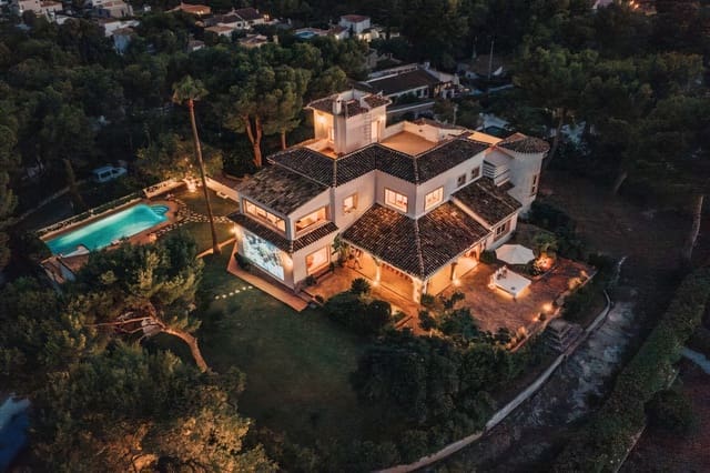 7 bedroom Villa for sale in La Granadella  - Costa Nova, Javea / Xàbia with pool garage - € 1,865,000 (Ref: 7617295)