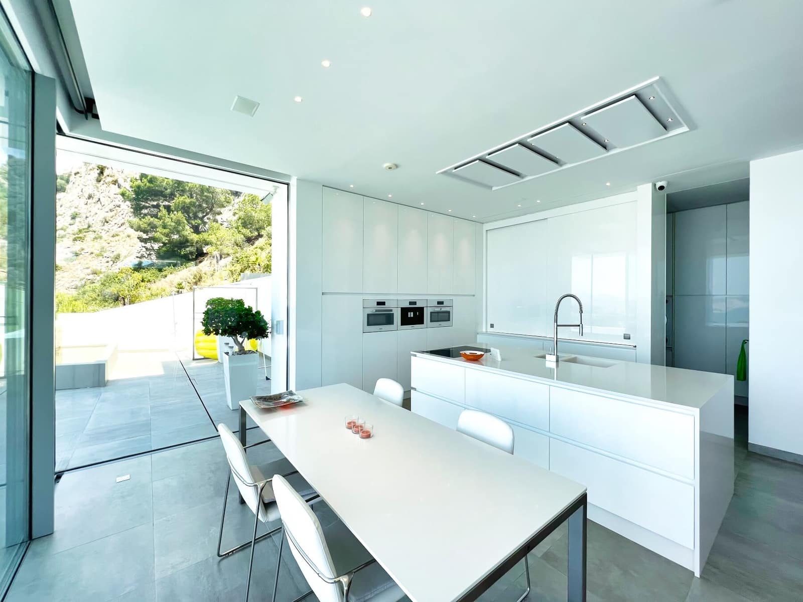 3 soverom Villa til salgs i Altea med svømmebasseng garasje - € 2 980 000 (Ref: 7702104)