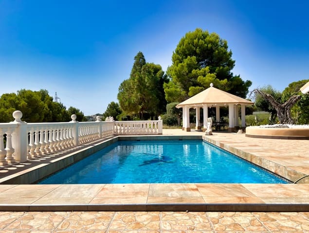 8 slaapkamer Villa te koop in La Nucia Pueblo  , La Nucia met zwembad garage - € 2.500.000 (Ref: 7702105)