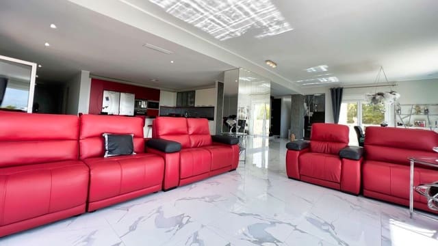 8 slaapkamer Villa te koop in La Nucia Pueblo  , La Nucia met zwembad garage - € 2.500.000 (Ref: 7702105)