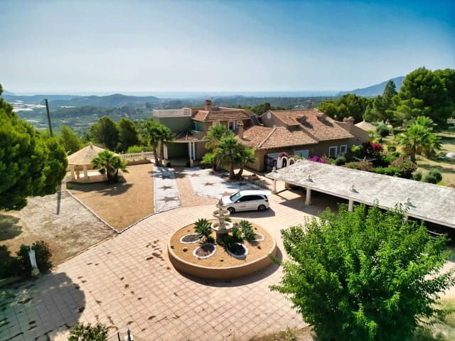 8 slaapkamer Villa te koop in La Nucia Pueblo  , La Nucia met zwembad garage - € 2.500.000 (Ref: 7702105)