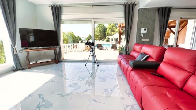 8 slaapkamer Villa te koop in La Nucia Pueblo  , La Nucia met zwembad garage - € 2.500.000 (Ref: 7702105)