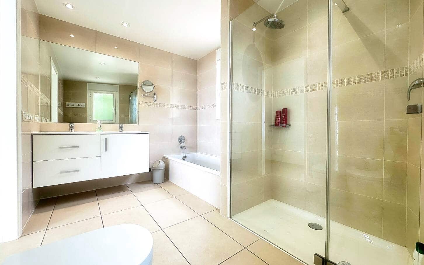 5 soveværelse Villa til salg i Altea med swimmingpool garage - € 1.850.000 (Ref: 7711029)