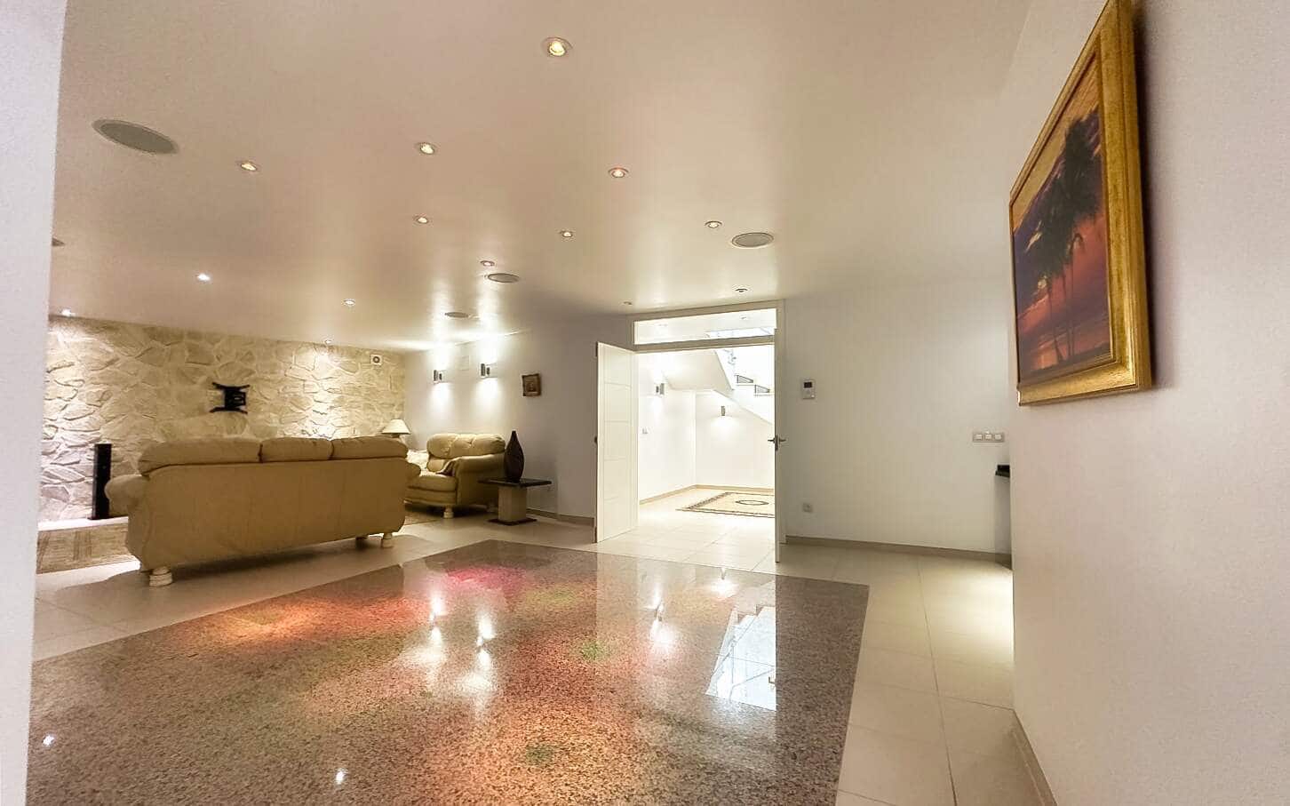 5 soveværelse Villa til salg i Altea med swimmingpool garage - € 1.850.000 (Ref: 7711029)